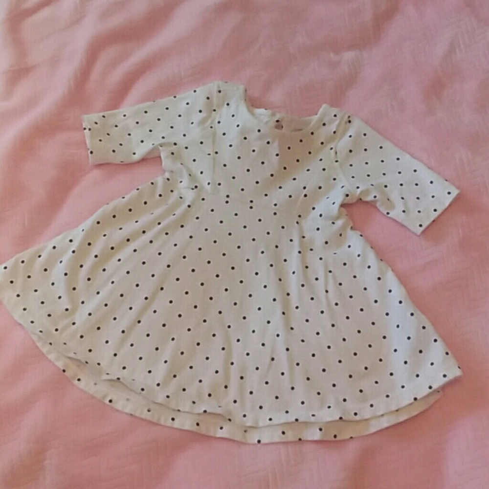 Old Navy baby girls dresser 0-3 months
